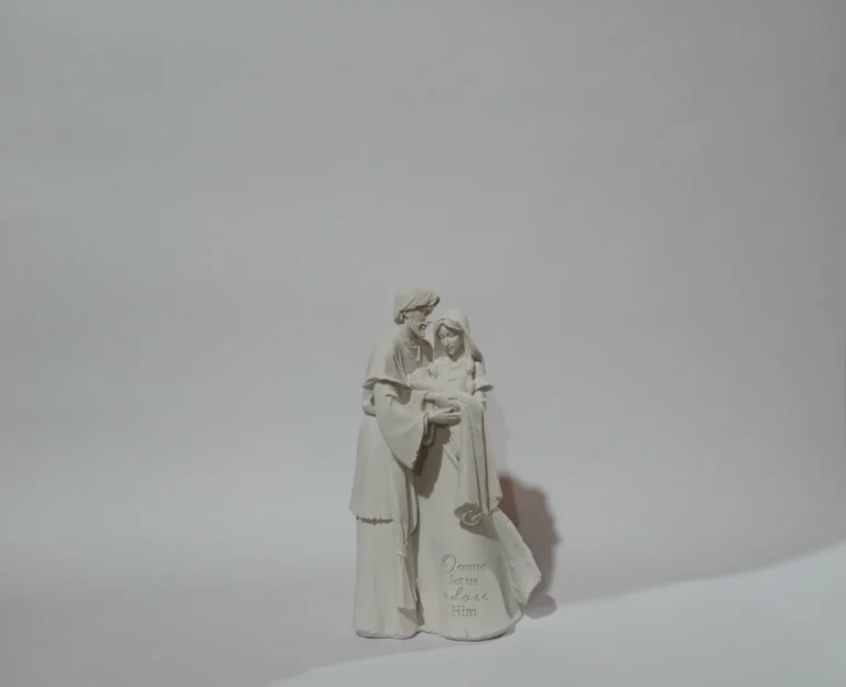 Colección Milagrosa — Sagrada Familia "O come let us adore Him" - vista 5