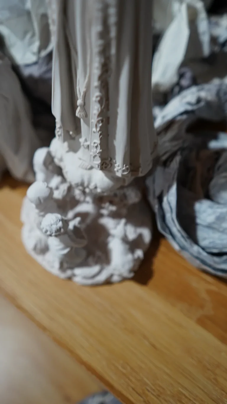 Colección Gracia Divina — Virgen de Fátima con Pastorcitos y Ovejita - vista 7