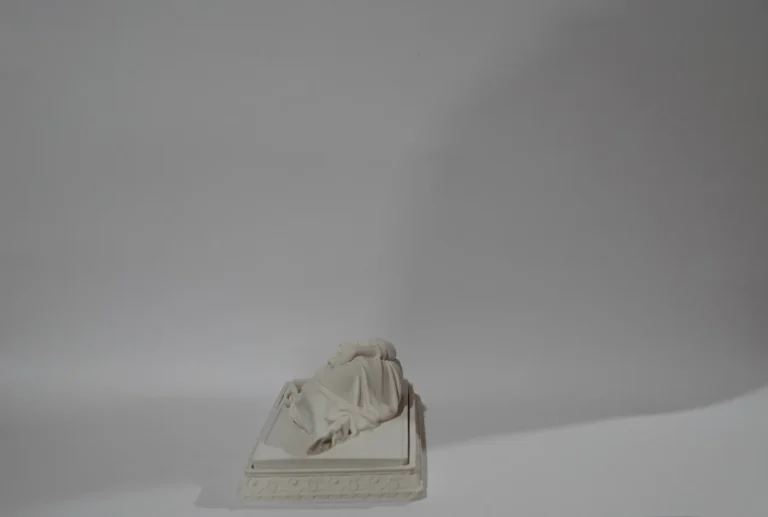Colección Gracia Divina — San José Dormido con Cofre para Petición (grande) - vista 8