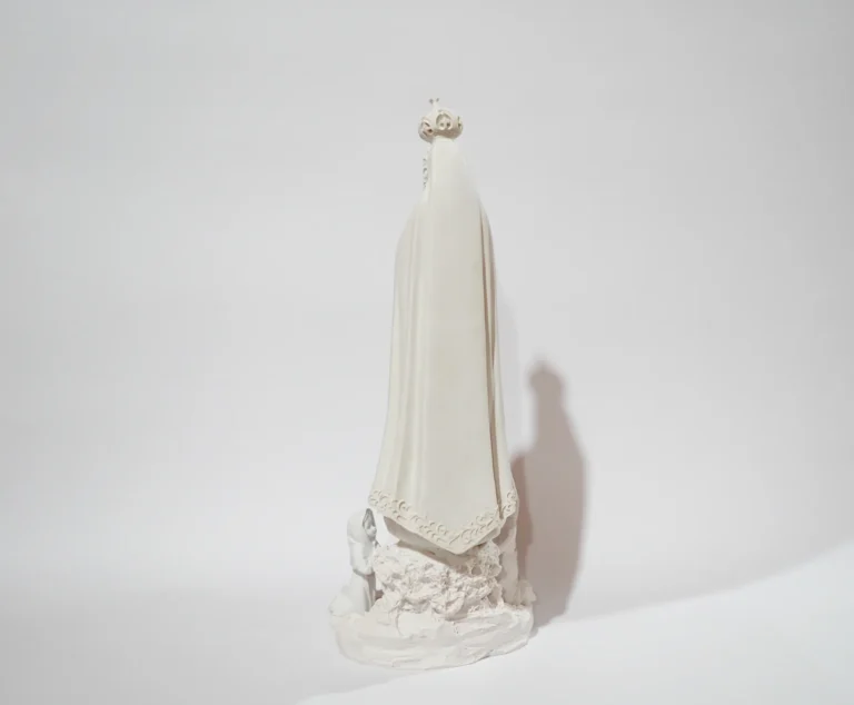 Colección Gracia Divina — Virgen de Fátima con Pastorcitos y Ovejita - vista 9