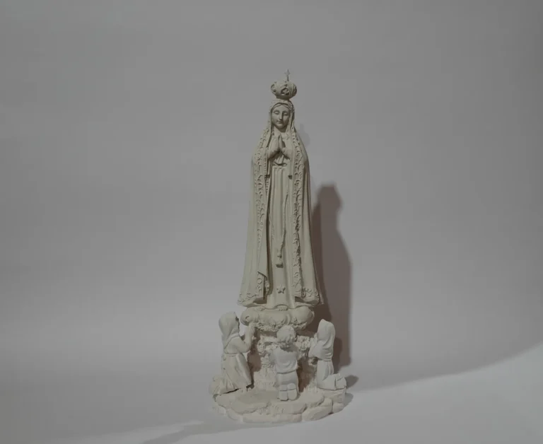 Colección Gracia Divina — Virgen de Fátima con Pastorcitos y Ovejita - vista 10
